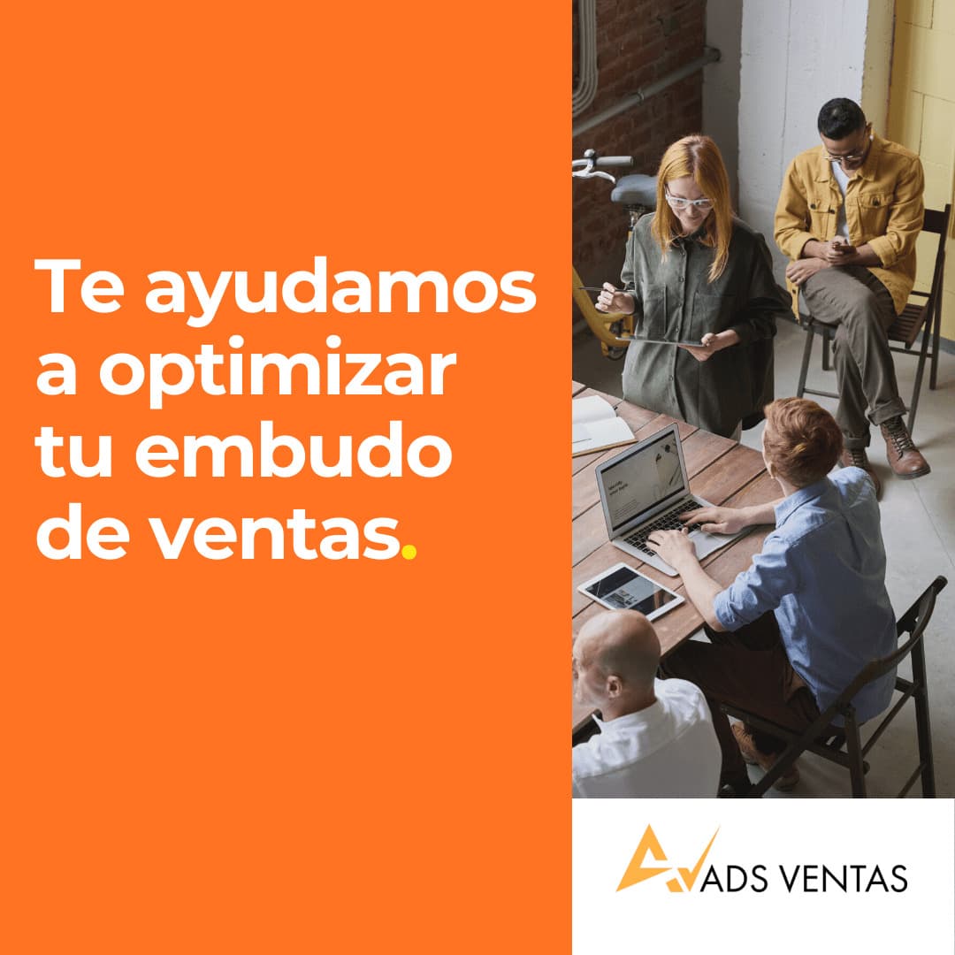 Imagen de profesionales en oficina que trabajan en equipo y la frase "Te ayudamos a optimiar tu embudo de ventas". Corresponde a un post de instagram de la agencia ADS VENTAS